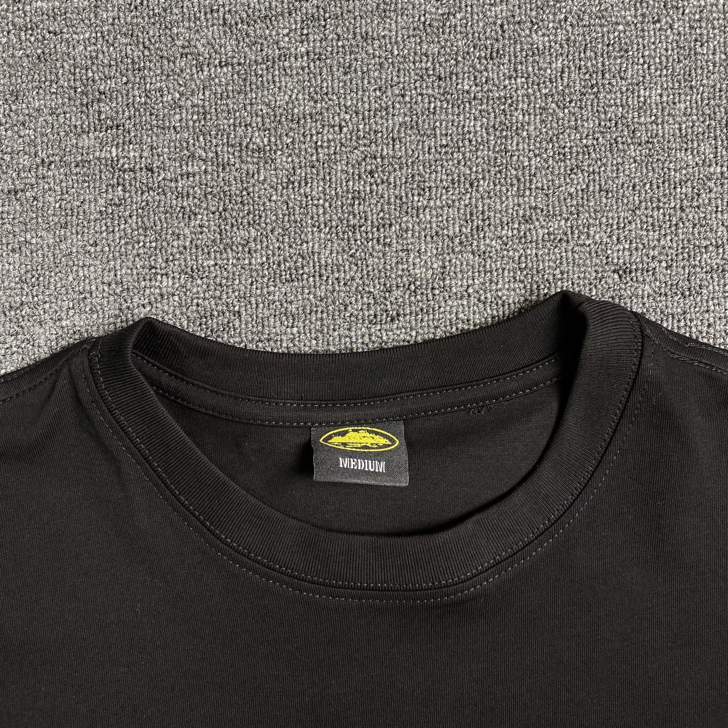 corteiz-alcatraz-rules-the-world-tee-black-3_3bdf5a3d-Drip Store Argentina