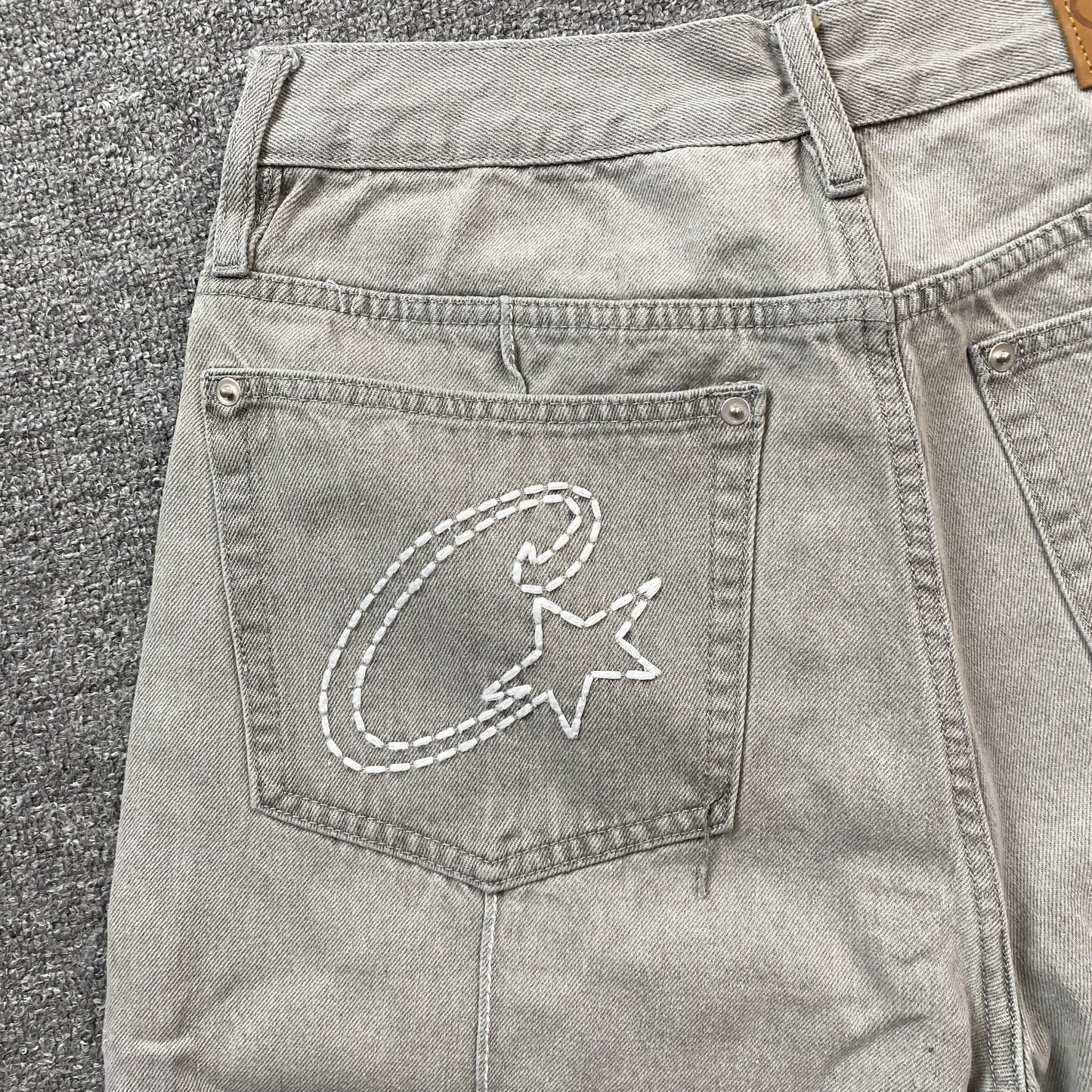 corteiz-c-star-denim-shorts-grey-3-Drip Store Argentina