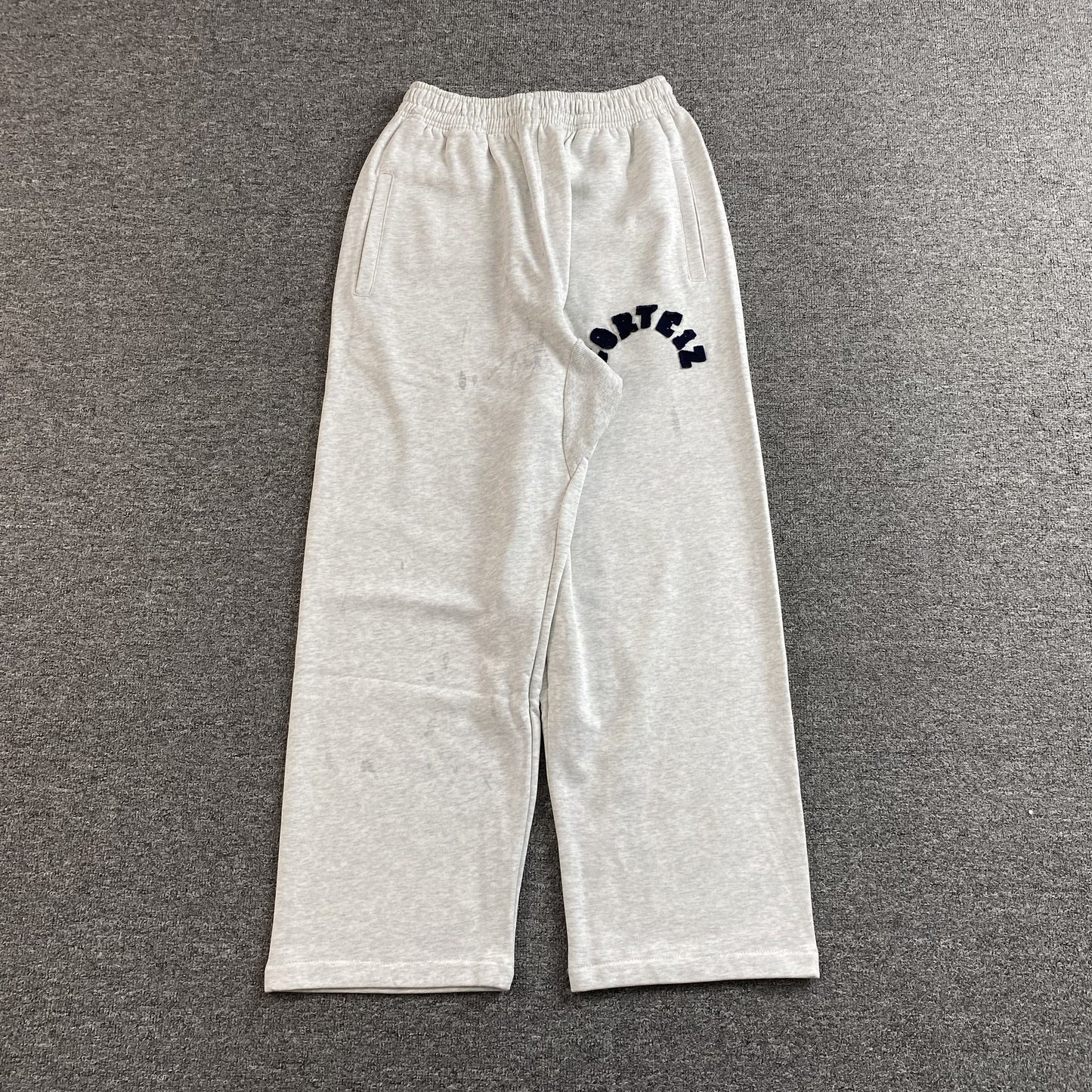 Corteiz Colly Arch Open Hem Pants Grey