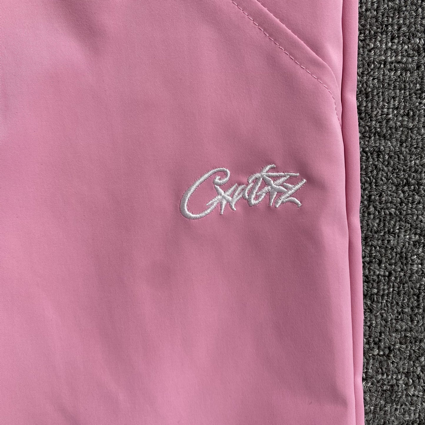 corteiz-elitework-shell-pant-pink-3-Drip Store Argentina