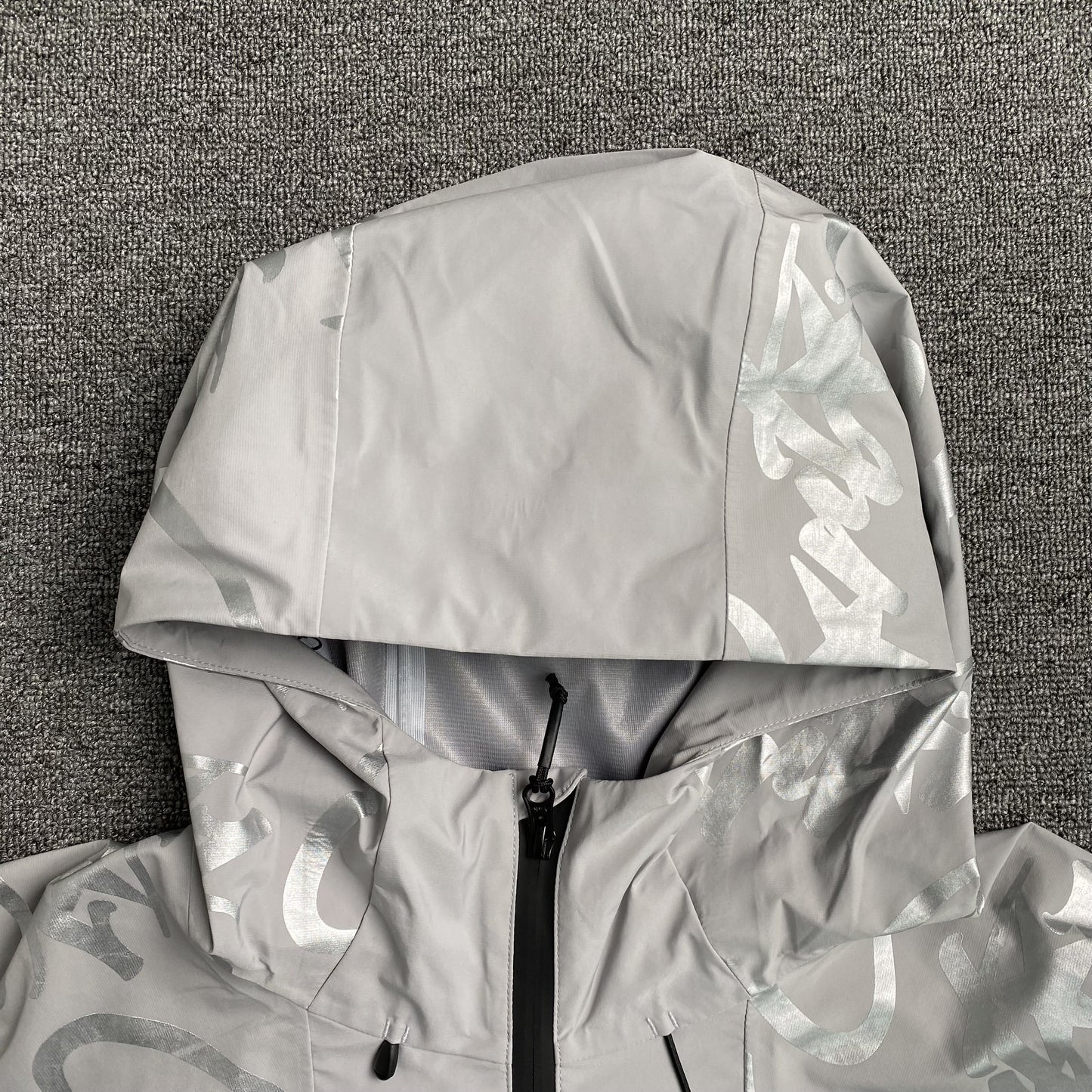 corteiz-elitework-waterproof-shell-jacket-grey-6-Drip Store Argentina