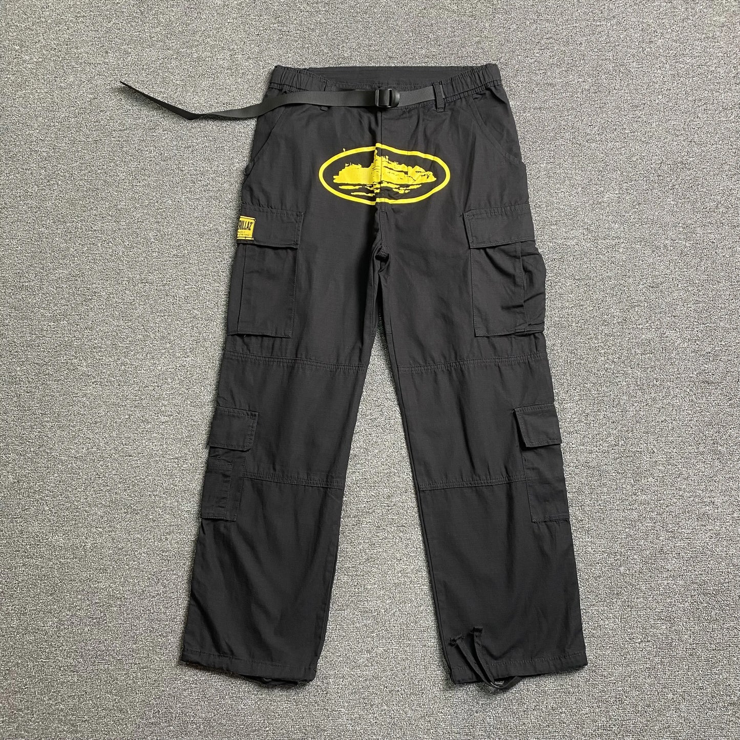 corteiz-guerillaz-cargos-blackyellow-Drip Store Argentina