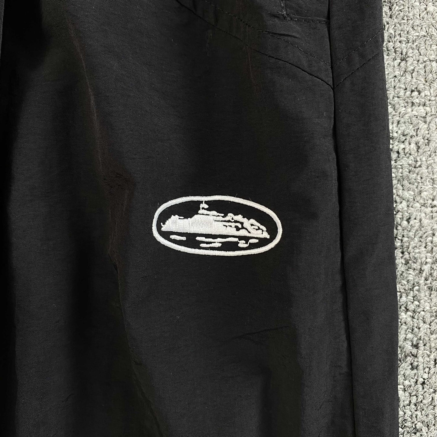 Corteiz Sriped Litework Pants Black