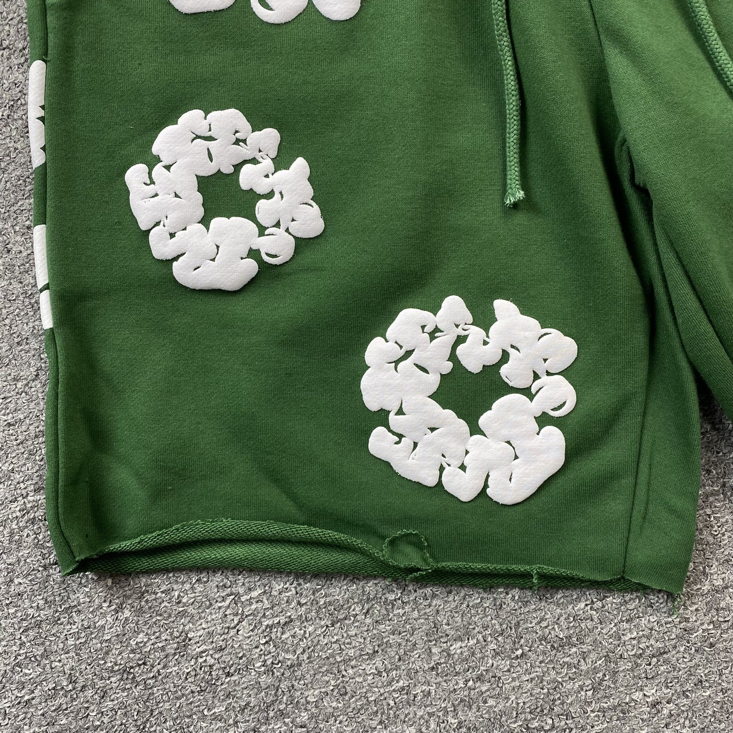 DENIM TEARS THE COTTON WREATH SHORTS GREEN-Drip Store Argentina