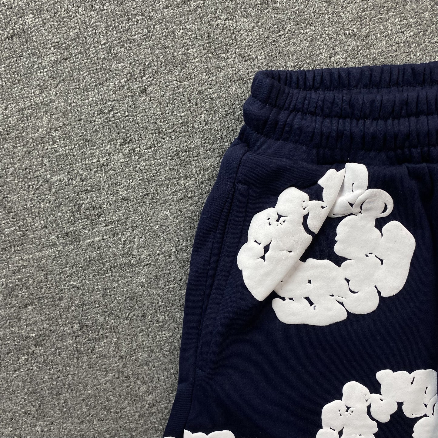 DENIM TEARS THE COTTON WREATH SHORTS NAVY-Drip Store Argentina