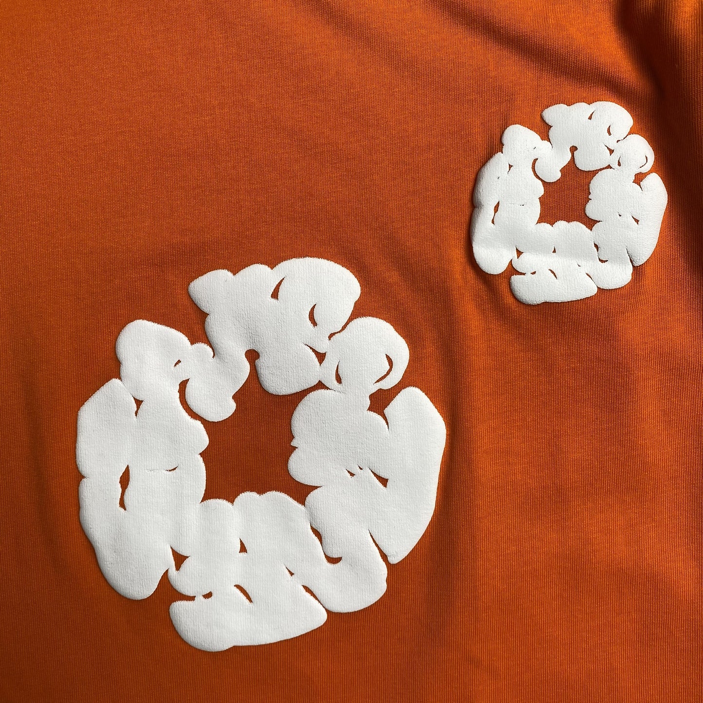 denim-tears-the-cotton-wreath-tee-orange-4-Drip Store Argentina