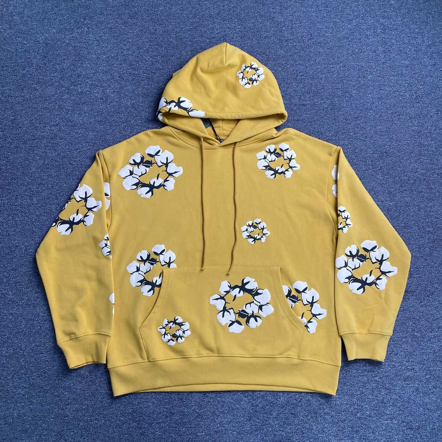 denim-tears-x-cpfm-cactus-tears-wreath-hoodie-yellow-Drip Store Argentina