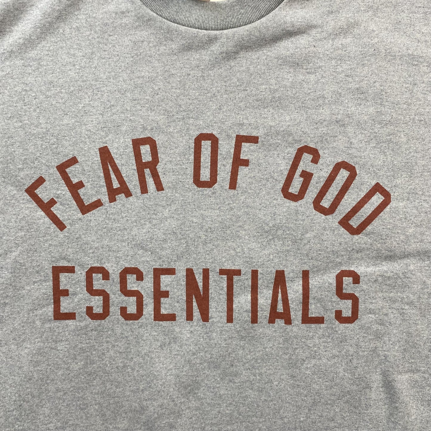 FEAR OF GOD ESSENTIALS CREWNECK DARK HEATHER-Drip Store Argentina