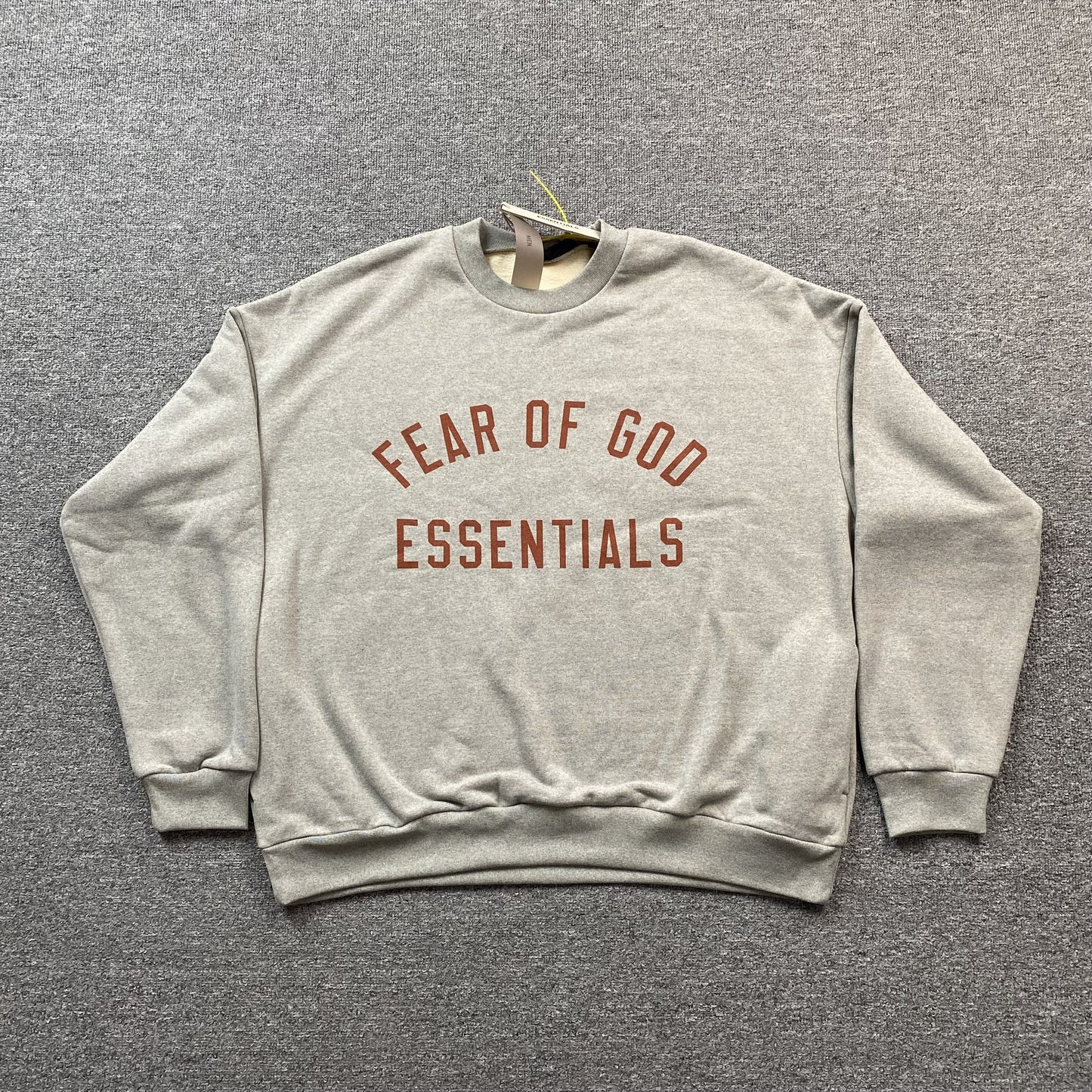FEAR OF GOD ESSENTIALS CREWNECK DARK HEATHER-Drip Store Argentina