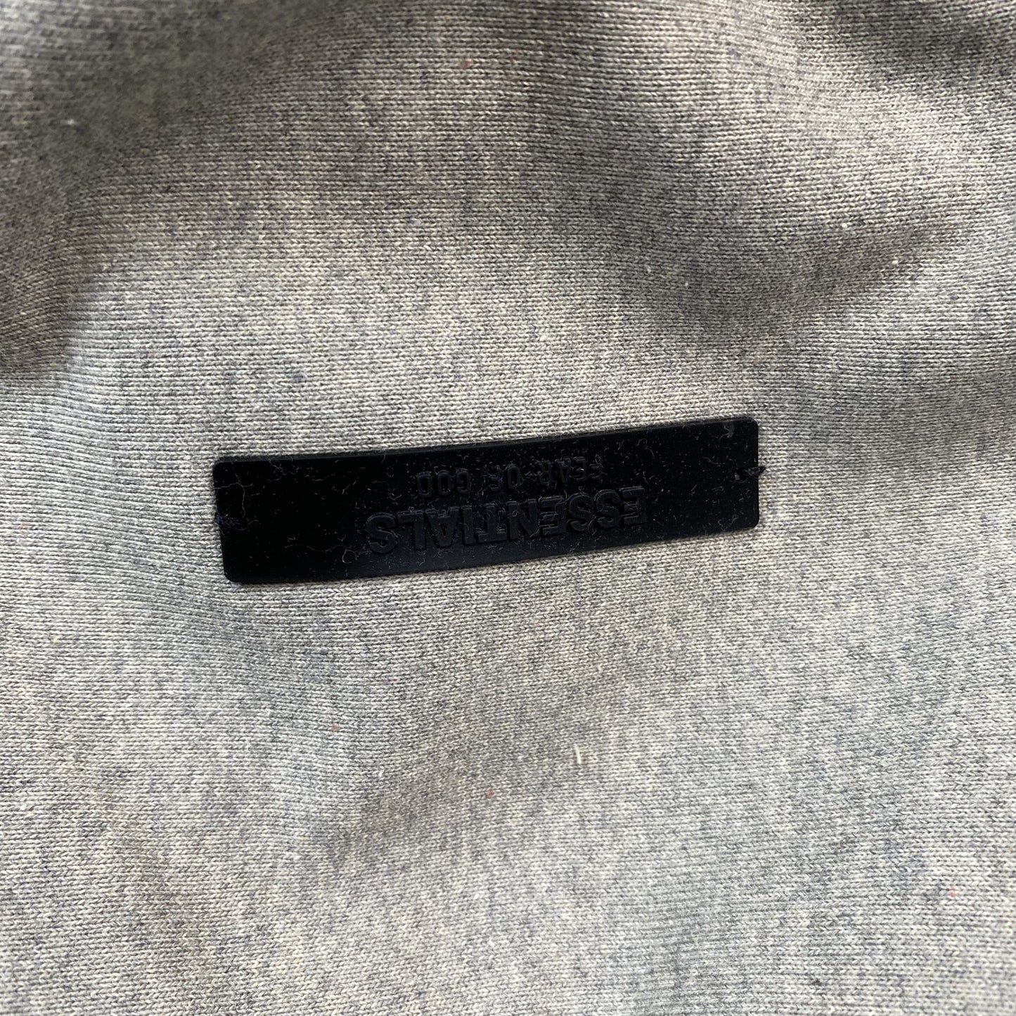 fear-of-god-essentials-hoodie-dark-heather-6-Drip Store Argentina