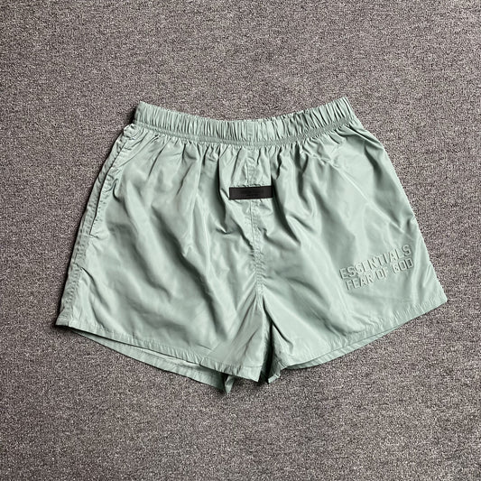 fear-of-god-essentials-running-nylon-short-sycamore-Drip Store Argentina