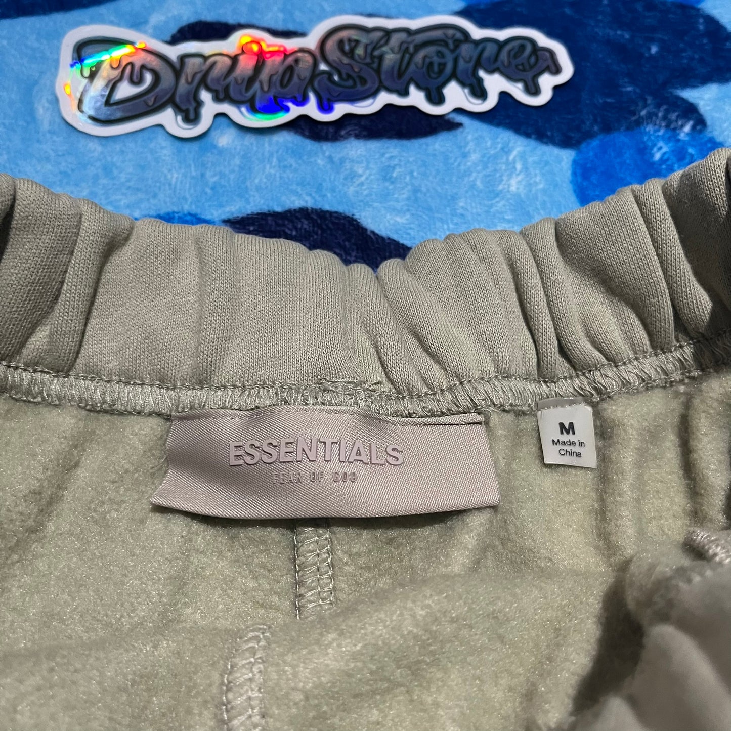 FEAR OF GOD ESSENTIALS SHORTS SEAFOAM-Drip Store Argentina
