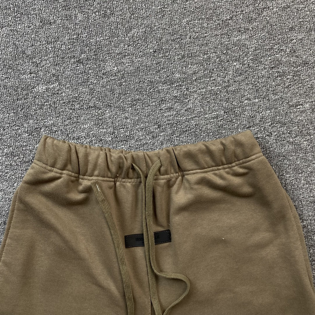 fear-of-god-essentials-shorts-wood-4-Drip Store Argentina