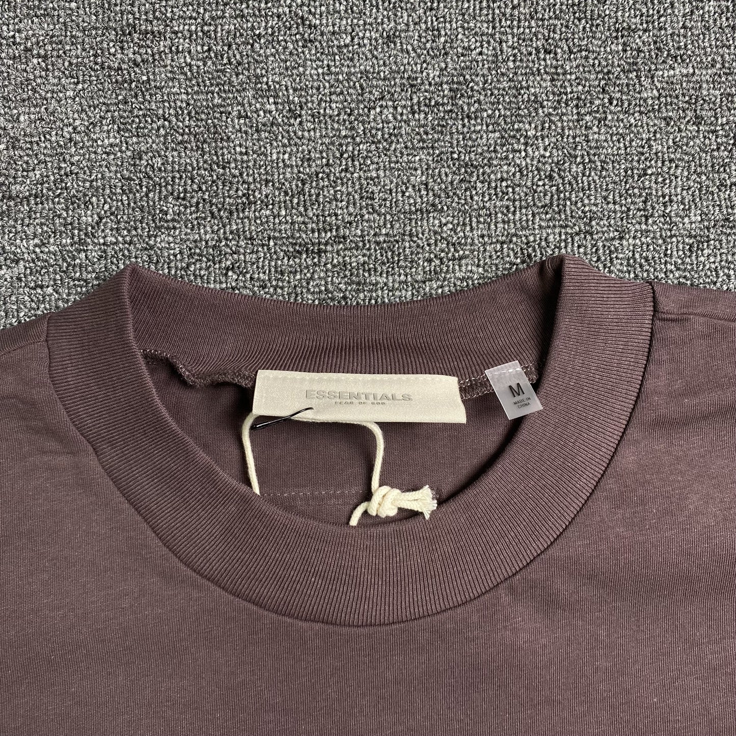 FEAR OF GOD ESSENTIALS SS TEE PLUM-Drip Store Argentina