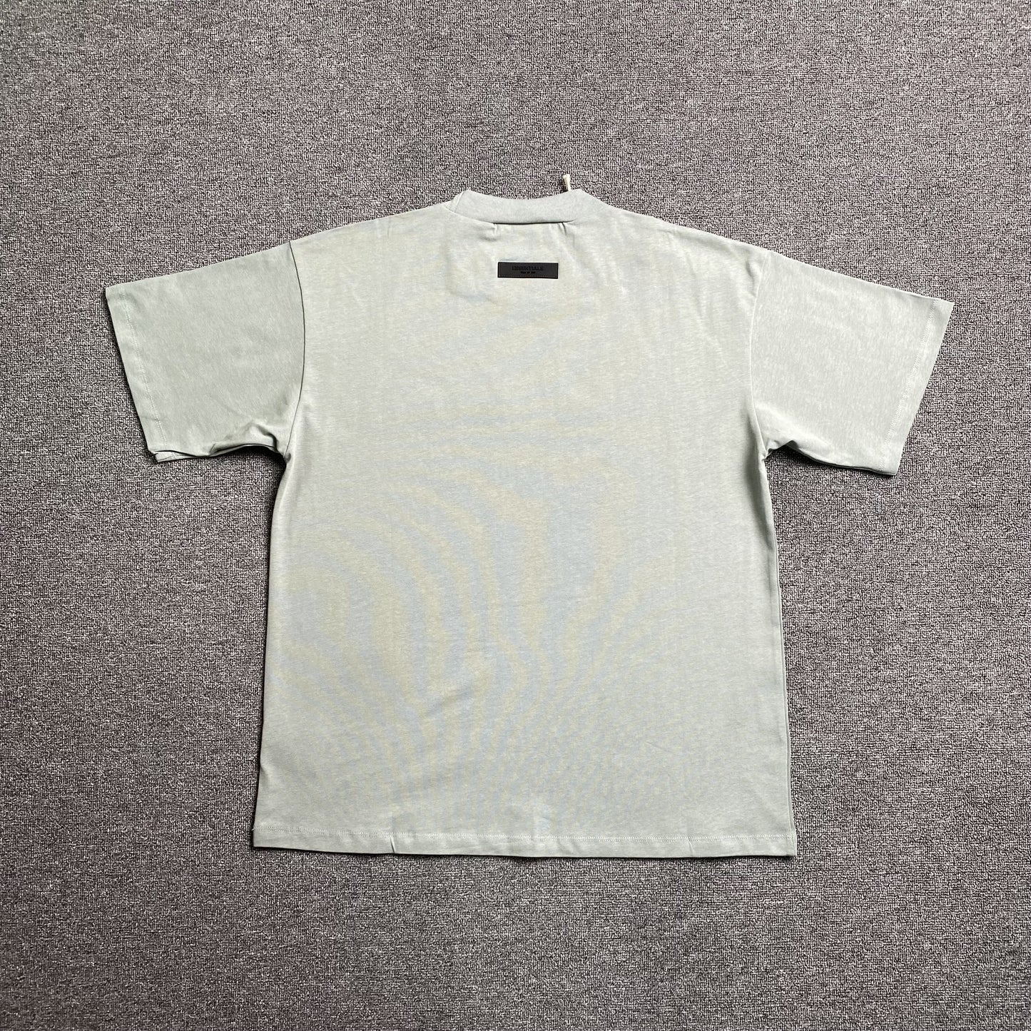 fear-of-god-essentials-ss-tee-sycamore-3-Drip Store Argentina