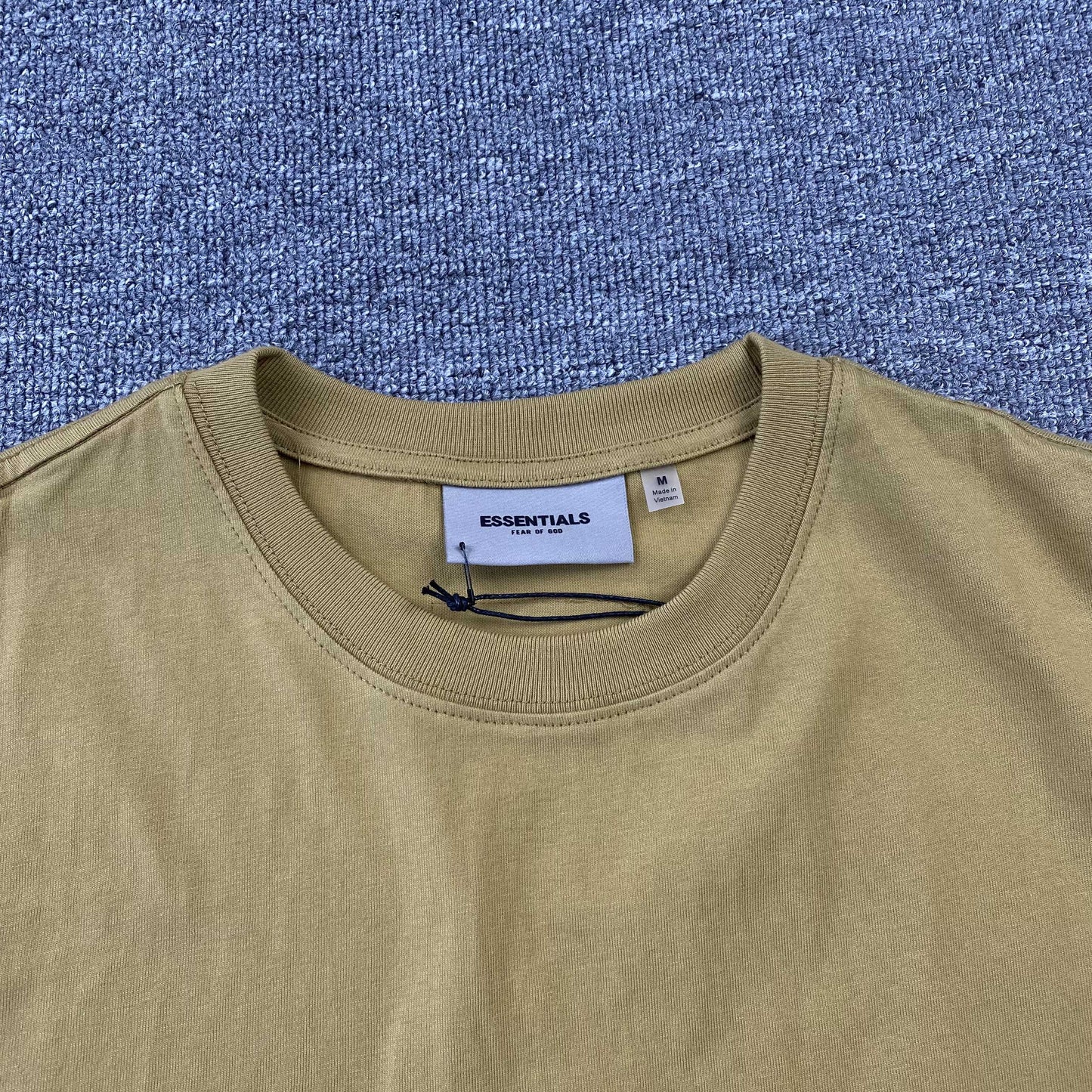 FEAR OF GOD ESSENTIALS TEE AMBER-Drip Store Argentina