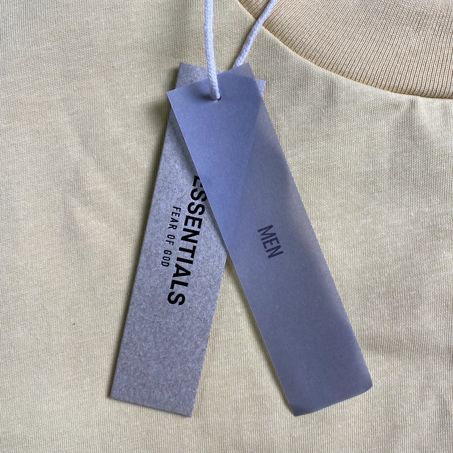 fear-of-god-essentials-tee-egg-shell-10-Drip Store Argentina
