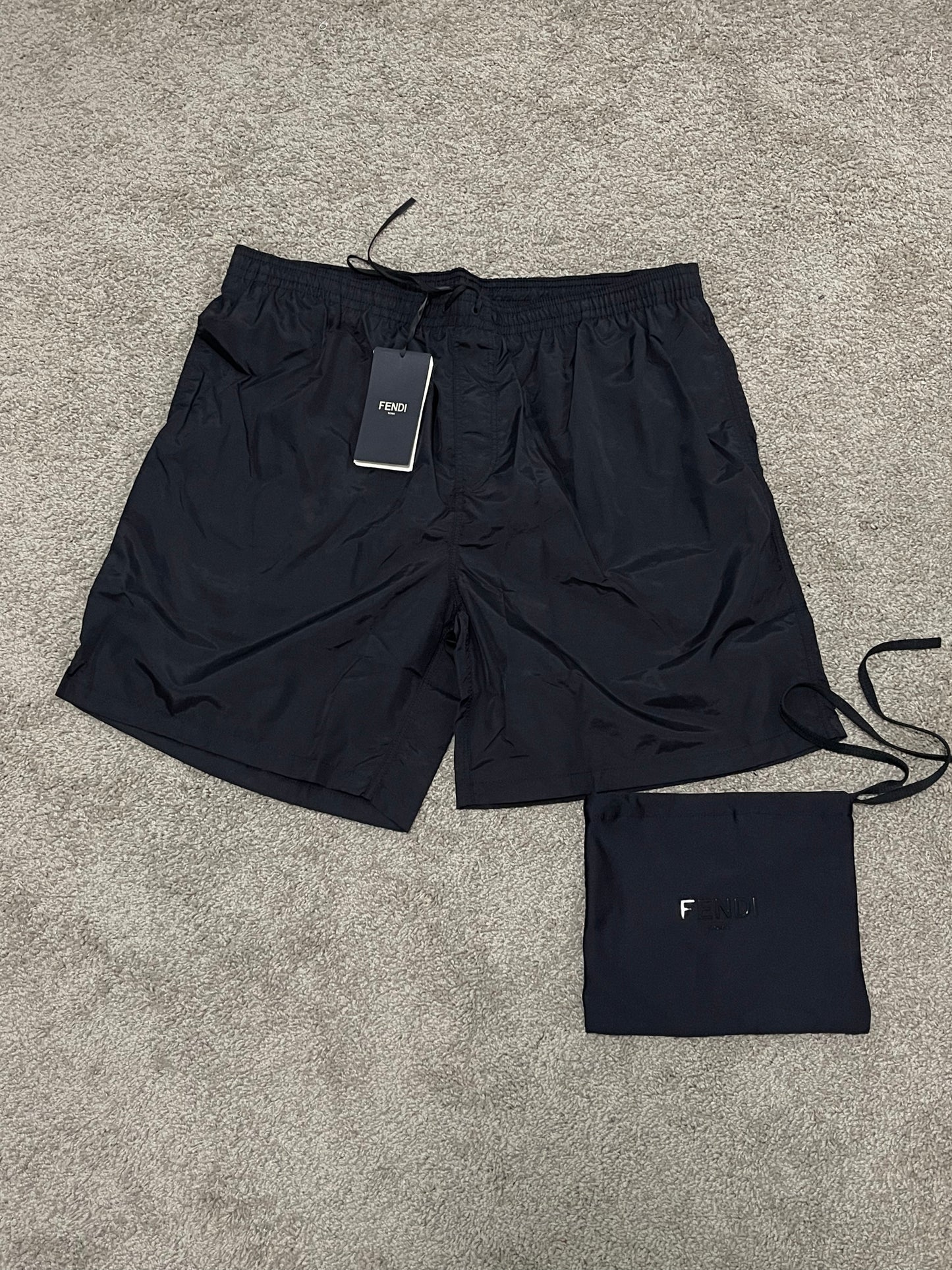 fendi-water-reactive-swim-shorts-black-2-Drip Store Argentina