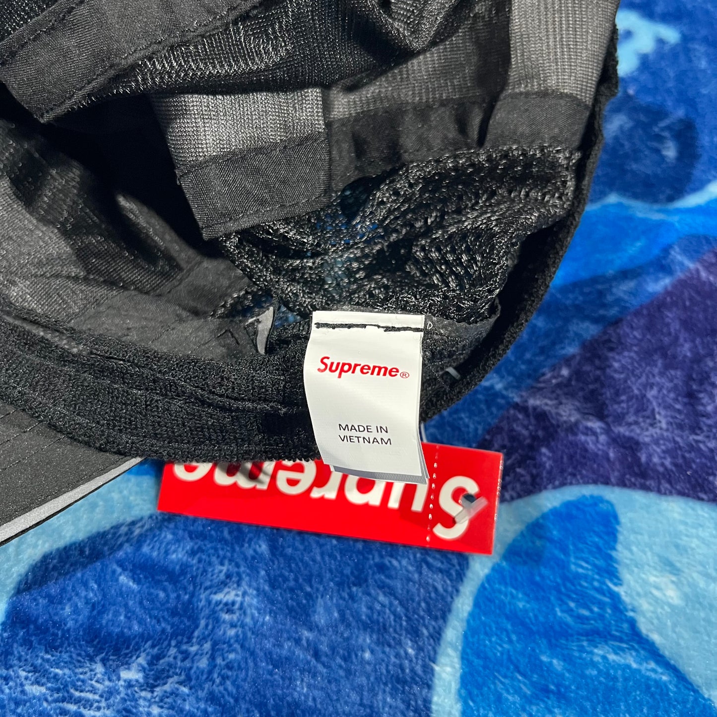 Supreme Nike Running Hat Black