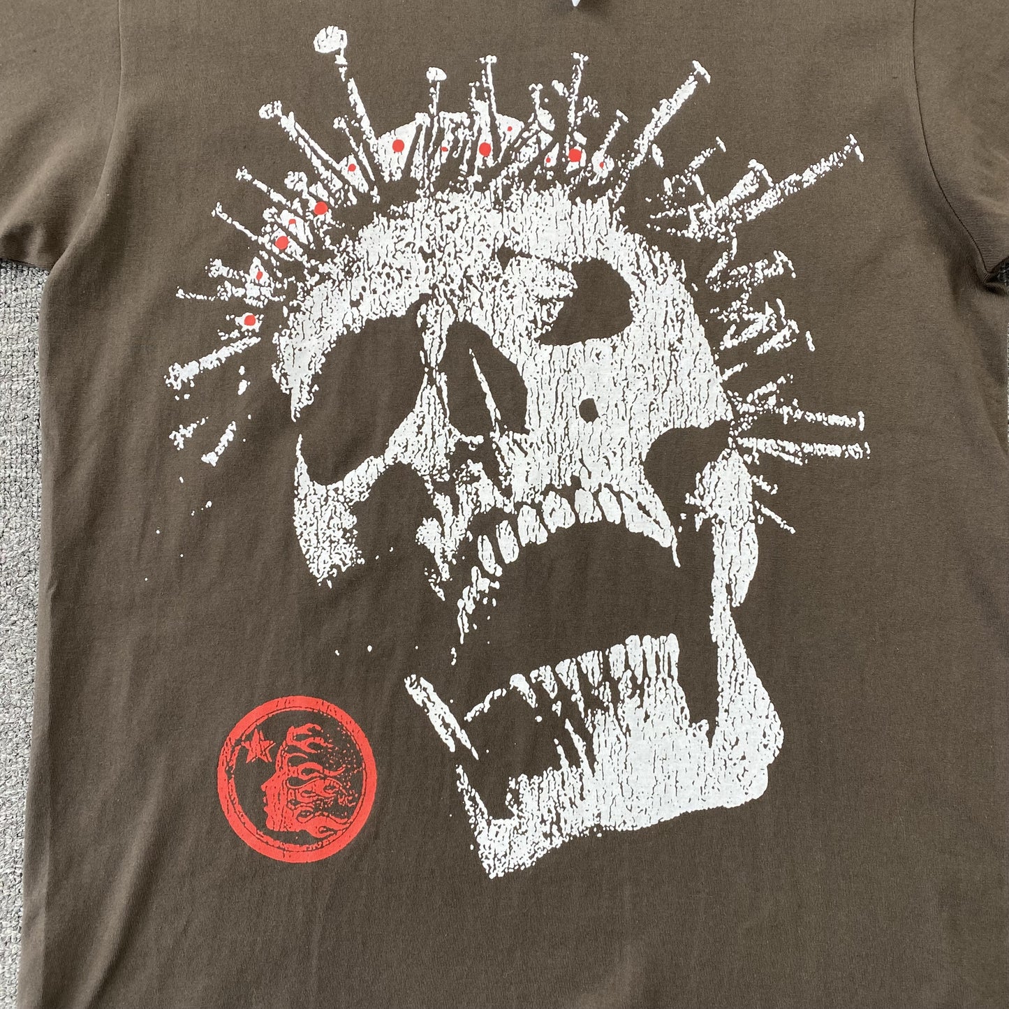 HELLSTAR CROWNED SKULL TEE BROWN-Drip Store Argentina