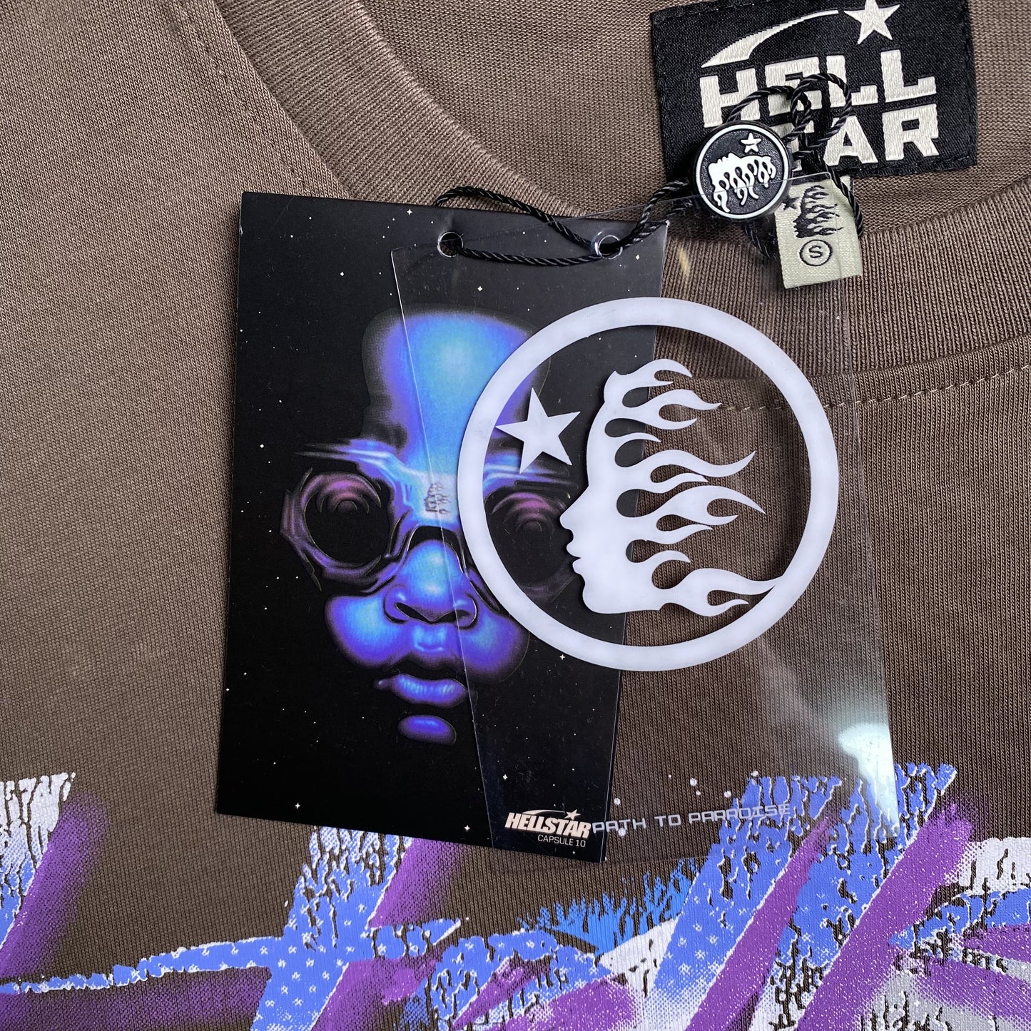 hellstar-dallas-cowboy-helmet-tee-brown-3-Drip Store Argentina