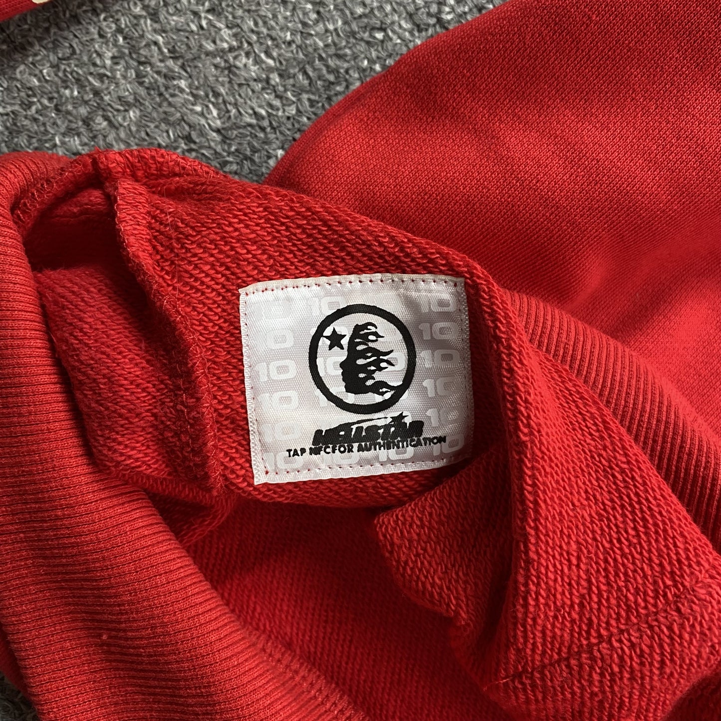 hellstar-sports-hoodie-jet-red-4-Drip Store Argentina