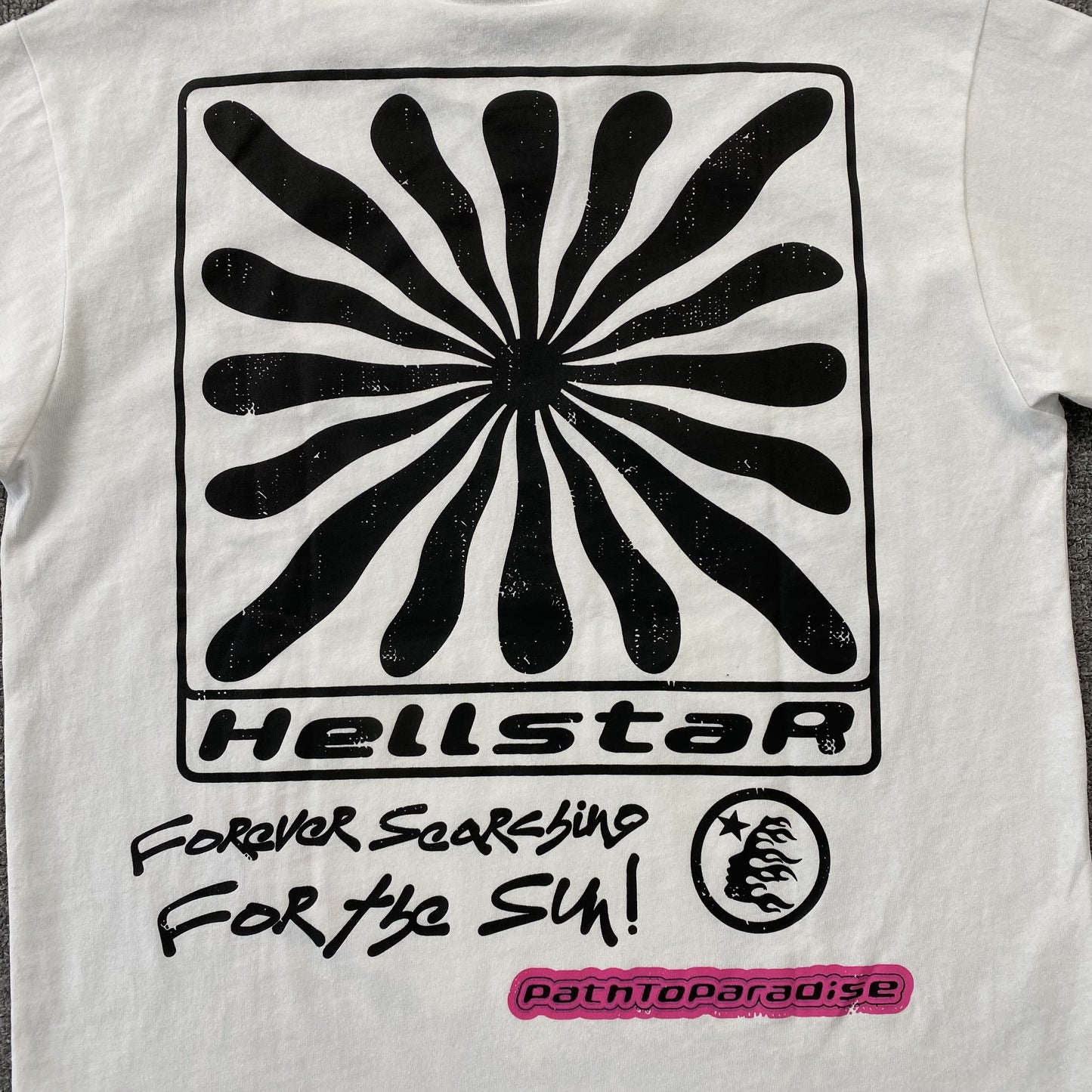hellstar-studios-smile-tee-white-4-Drip Store Argentina