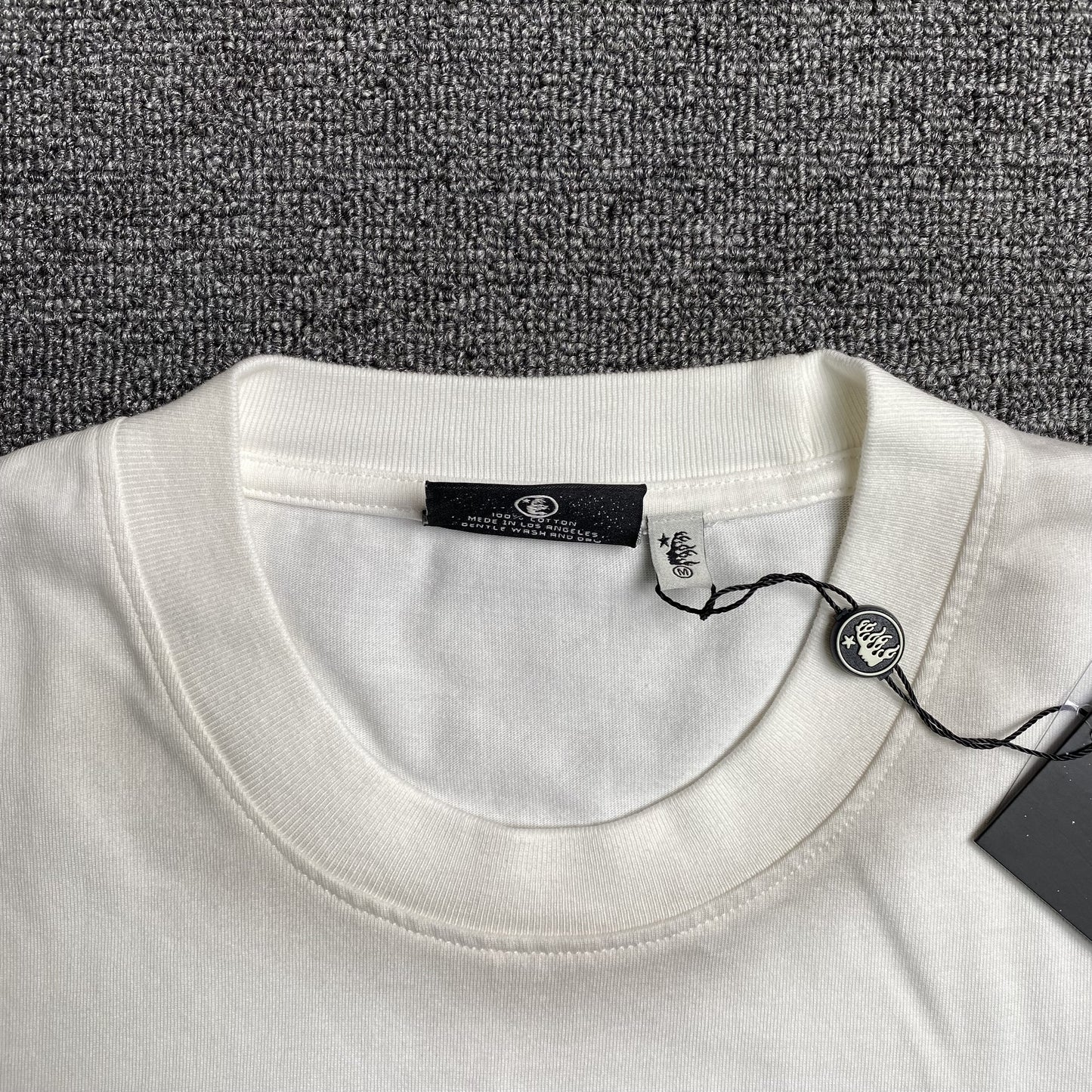 hellstar-warm-up-tee-white-6-Drip Store Argentina