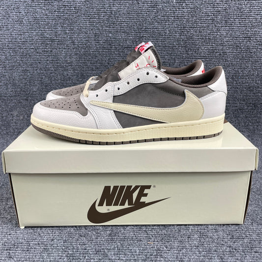 JORDAN 1 LOW X TRAVIS SCOTT OG REVERSE MOCHA