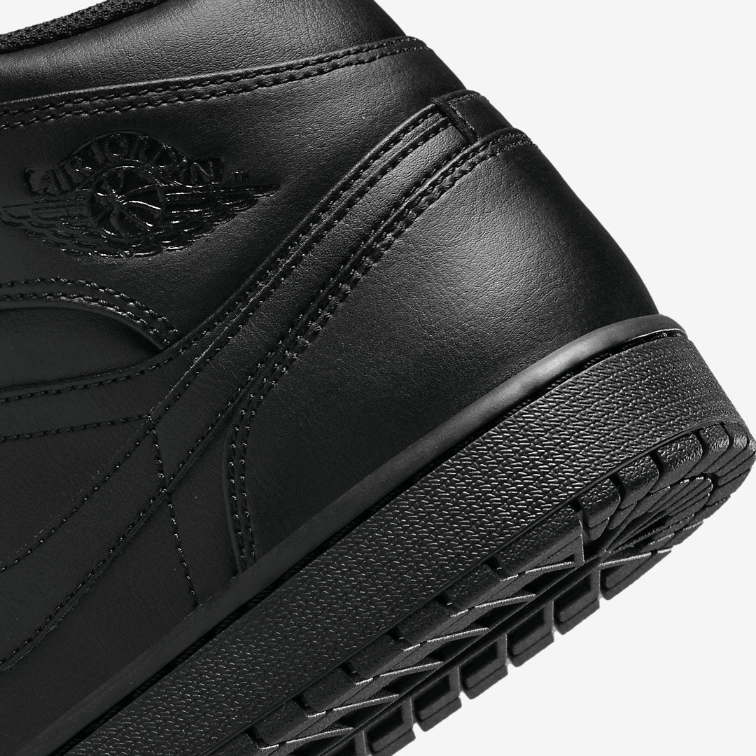 jordan-1-mid-triple-black-3-Drip Store Argentina
