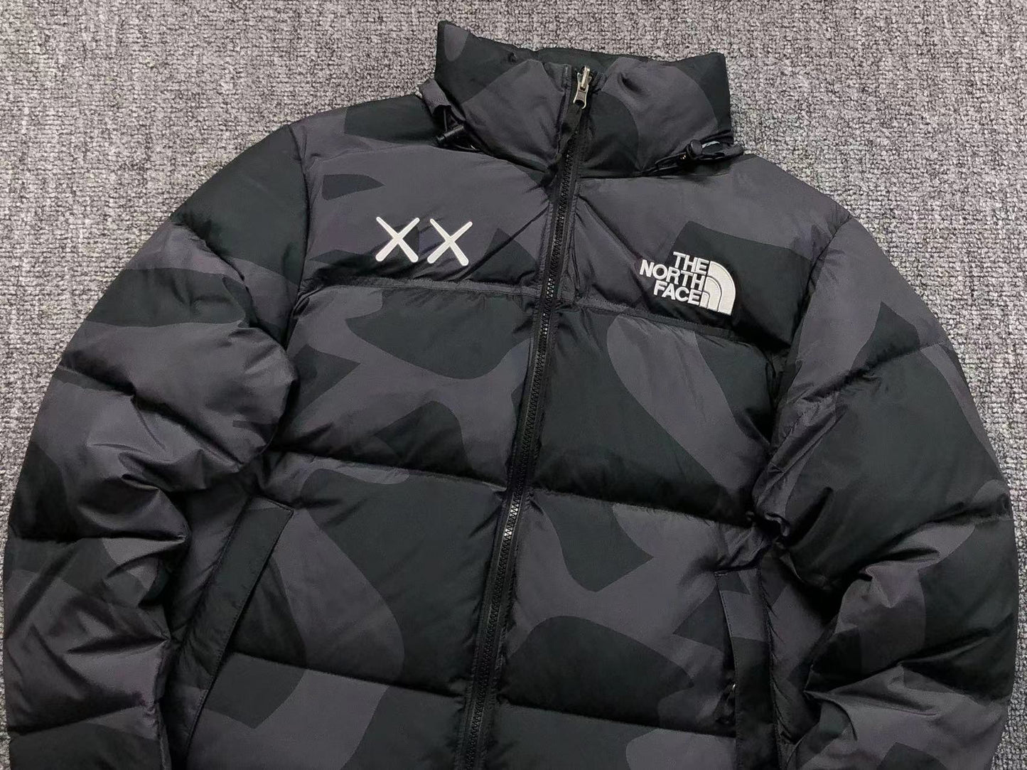 KAWS X THE NORTH FACE RETRO 1996 NUPTSE JACKET BLACK-Drip Store Argentina