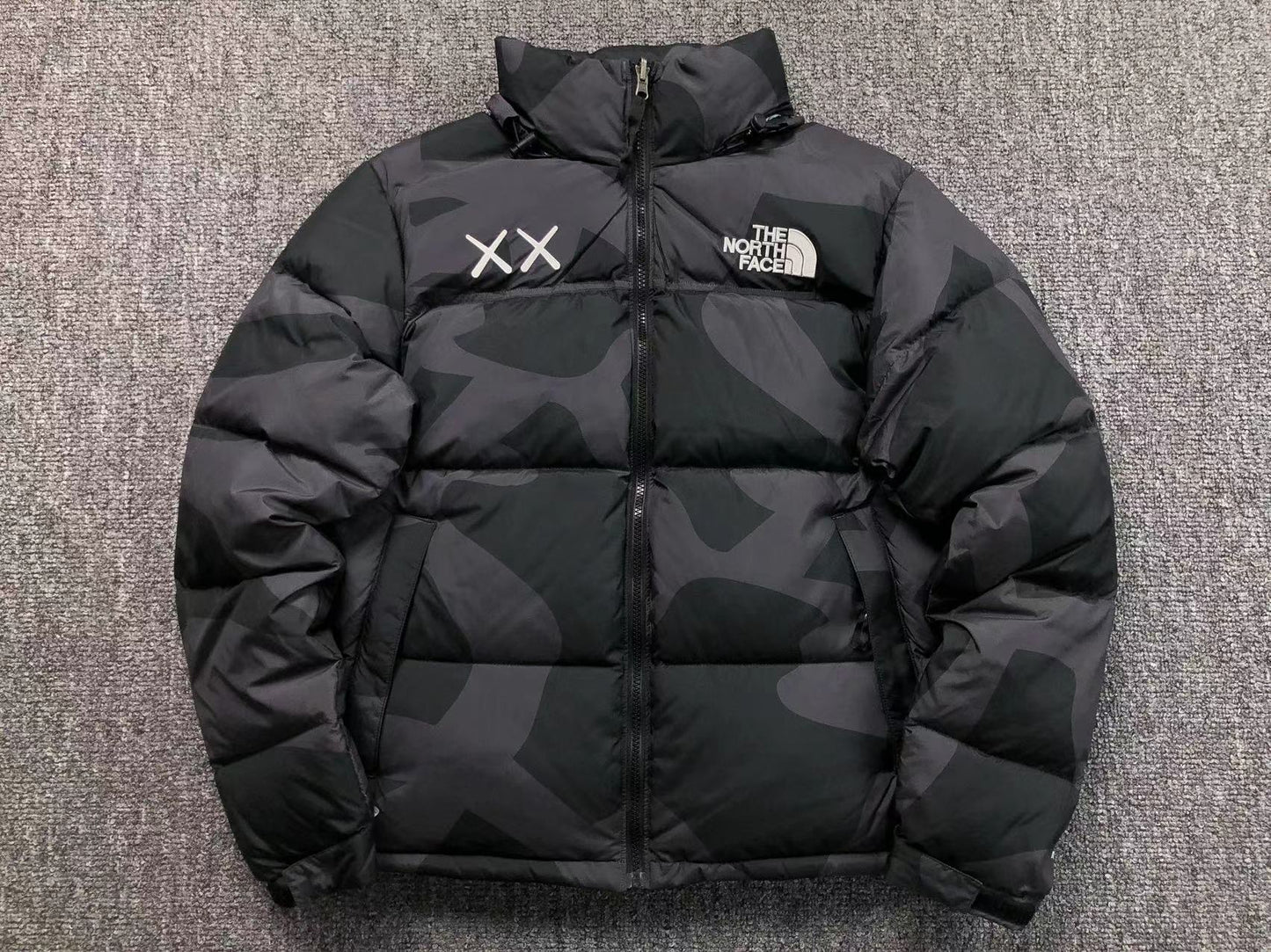 KAWS X THE NORTH FACE RETRO 1996 NUPTSE JACKET BLACK-Drip Store Argentina