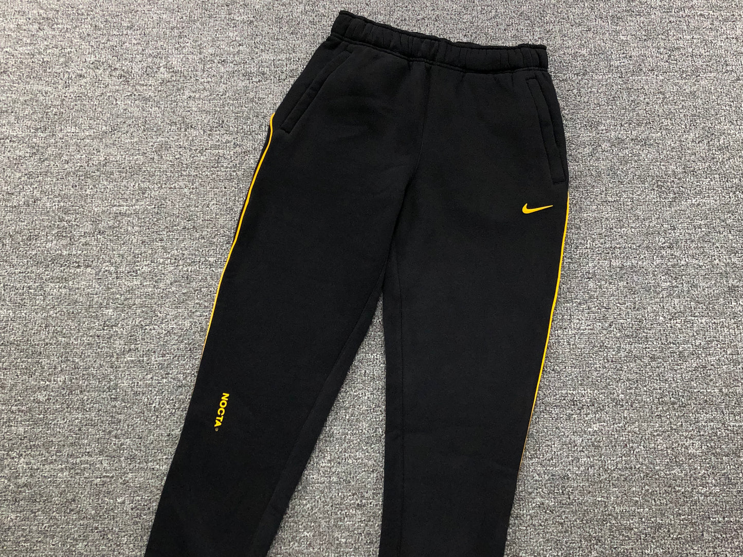 nike-x-drake-nocta-fleece-pants-black-3-Drip Store Argentina