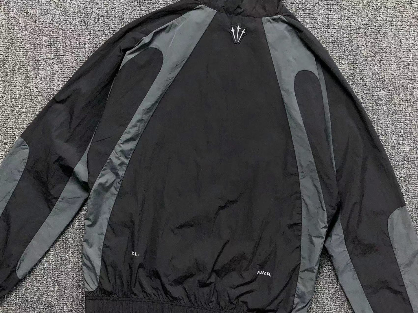 nike-x-drake-nocta-jacket-grey-6-Drip Store Argentina