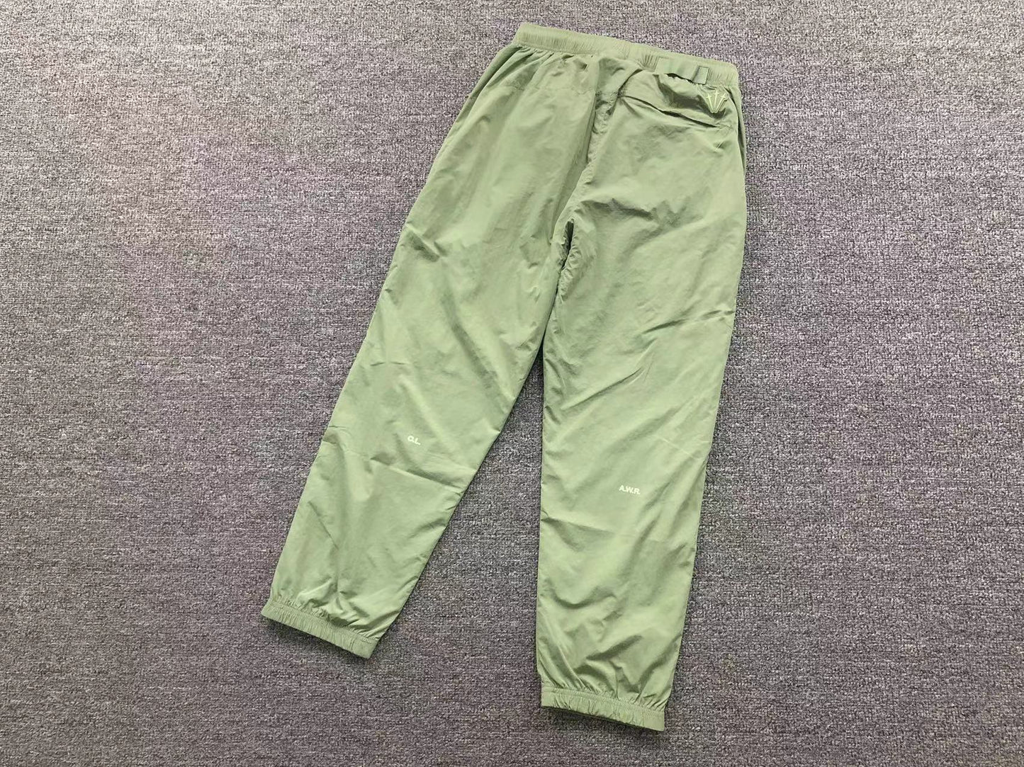 nike-x-drake-nocta-track-pants-oil-green-2-Drip Store Argentina