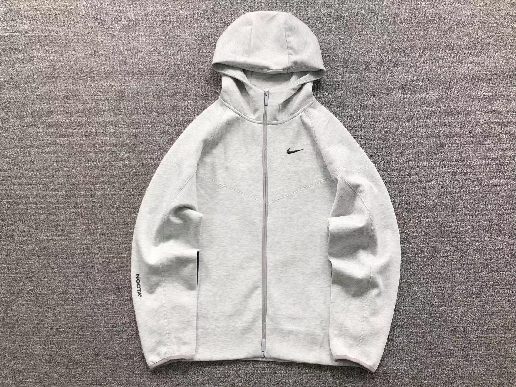 nike-x-nocta-tech-fleece-tracksuit-grey-2-Drip Store Argentina