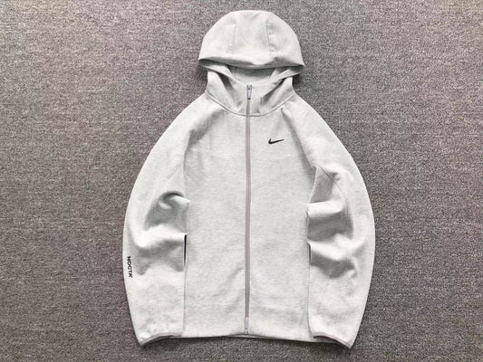 nike-x-nocta-tech-fleece-tracksuit-grey-2-Drip Store Argentina