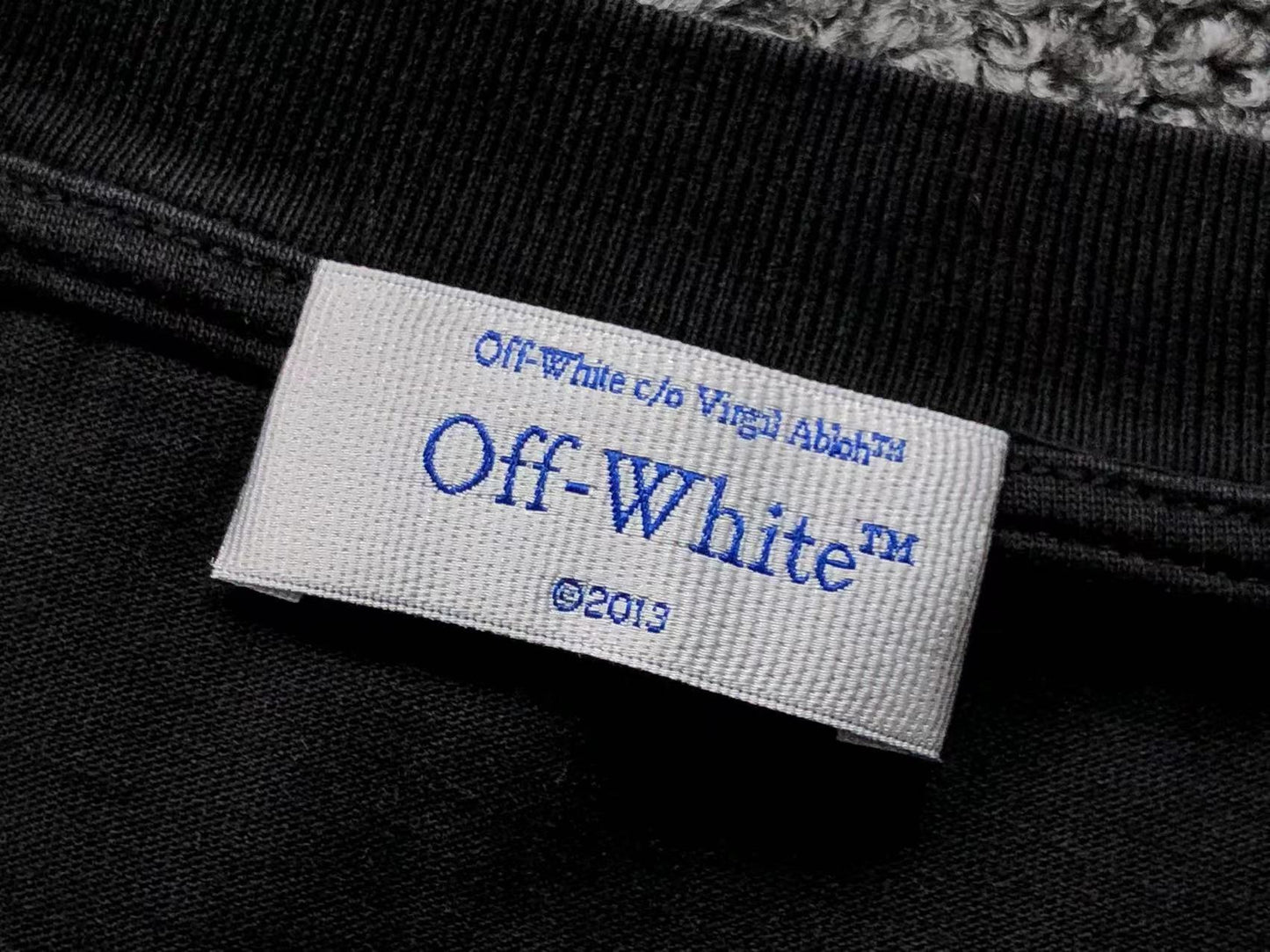 off-white-2024-lunar-new-year-tee-black-7-Drip Store Argentina