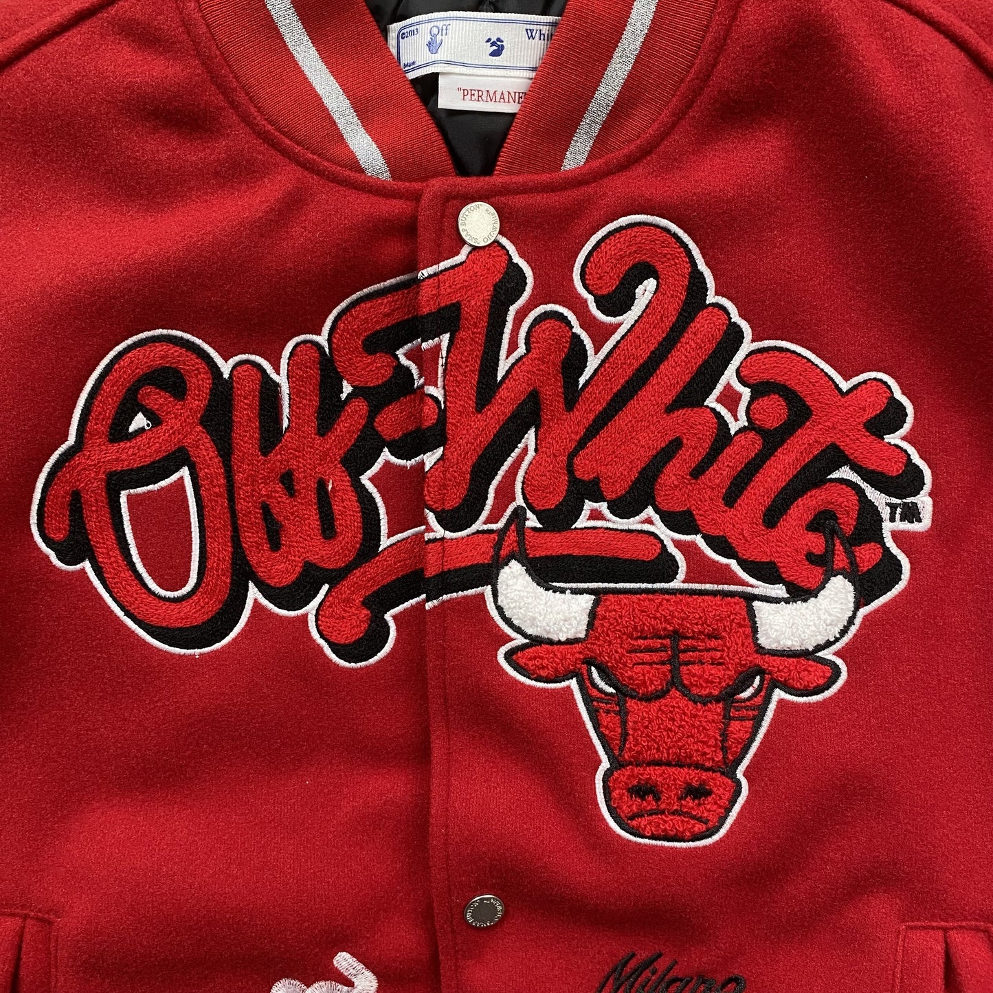 off-white-chicago-bulls-varsity-jacket-red-3-Drip Store Argentina