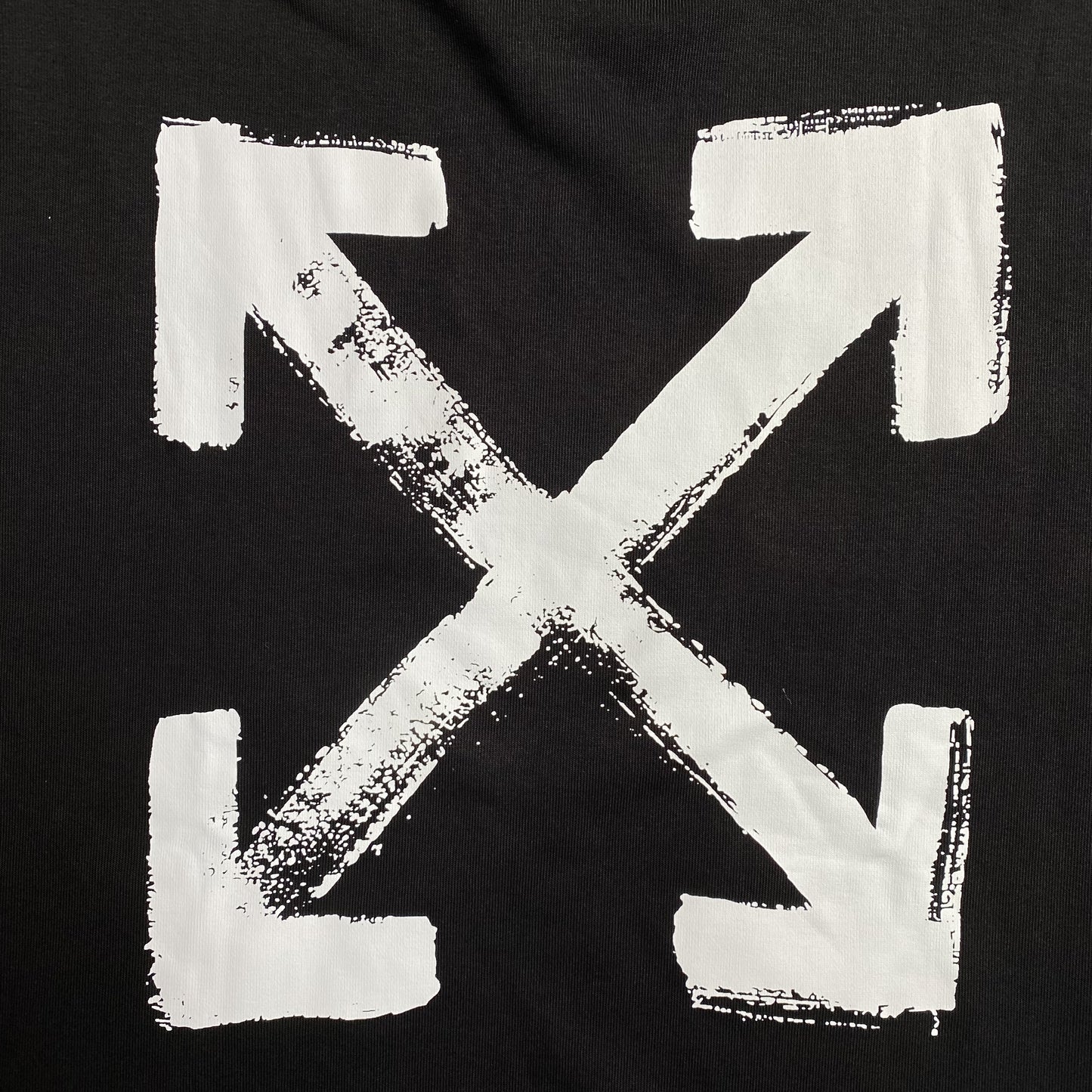 off-white-paint-arrow-crewneck-black-3-Drip Store Argentina