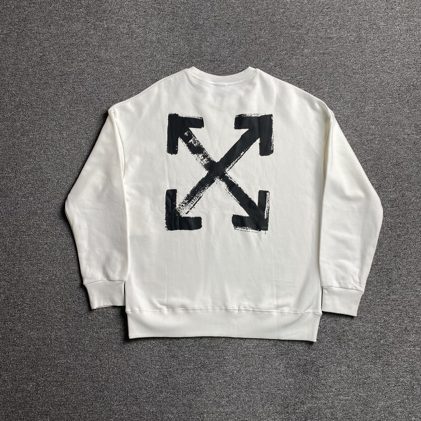 OFF WHITE PAINT ARROW CREWNECK WHITE-Drip Store Argentina