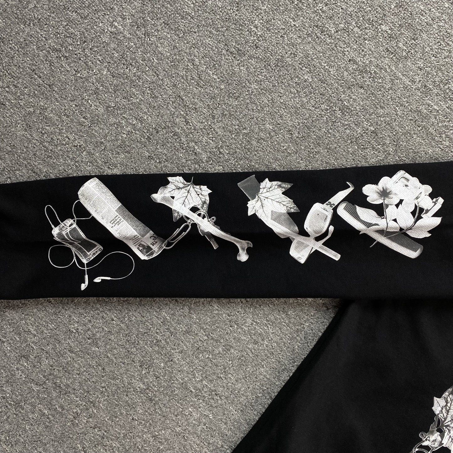 off-white-scan-arrow-crewneck-black-6-Drip Store Argentina