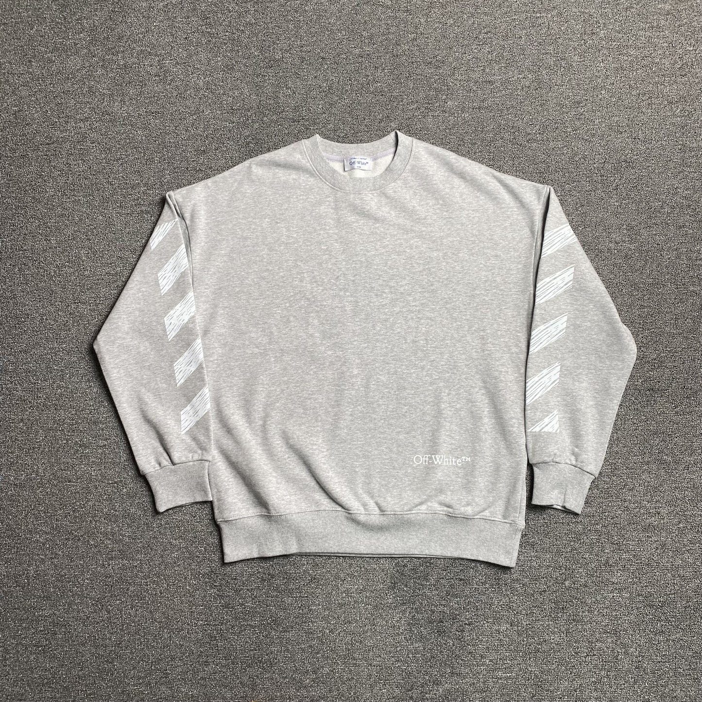 OFF WHITE SCRIBBLE DIAG CREWNECK GREY-Drip Store Argentina