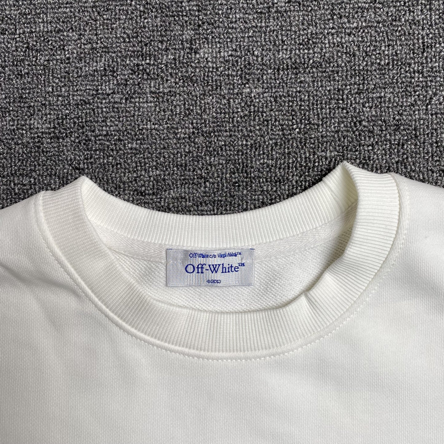 OFF WHITE SCRIBBLE DIAG CREWNECK WHITE-Drip Store Argentina