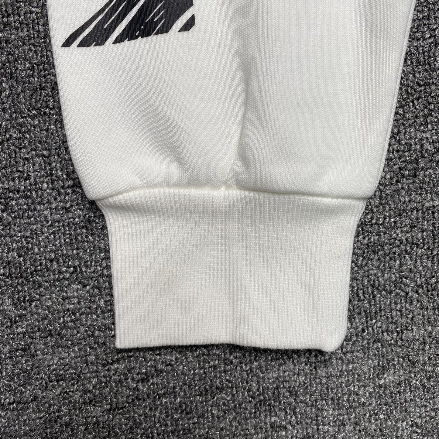 OFF WHITE SCRIBBLE DIAG CREWNECK WHITE-Drip Store Argentina