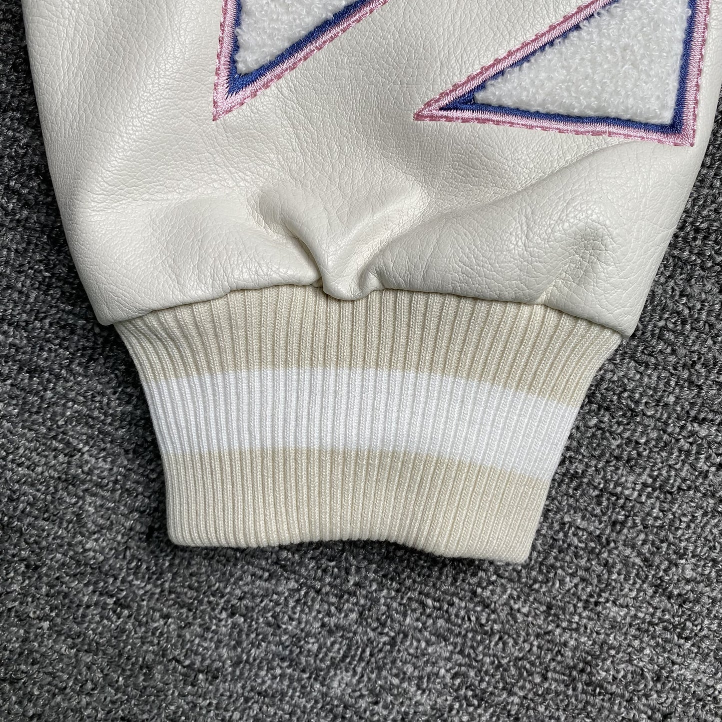 OFF WHITE WO CHARACTERS VARSITY JACKET GREY-Drip Store Argentina