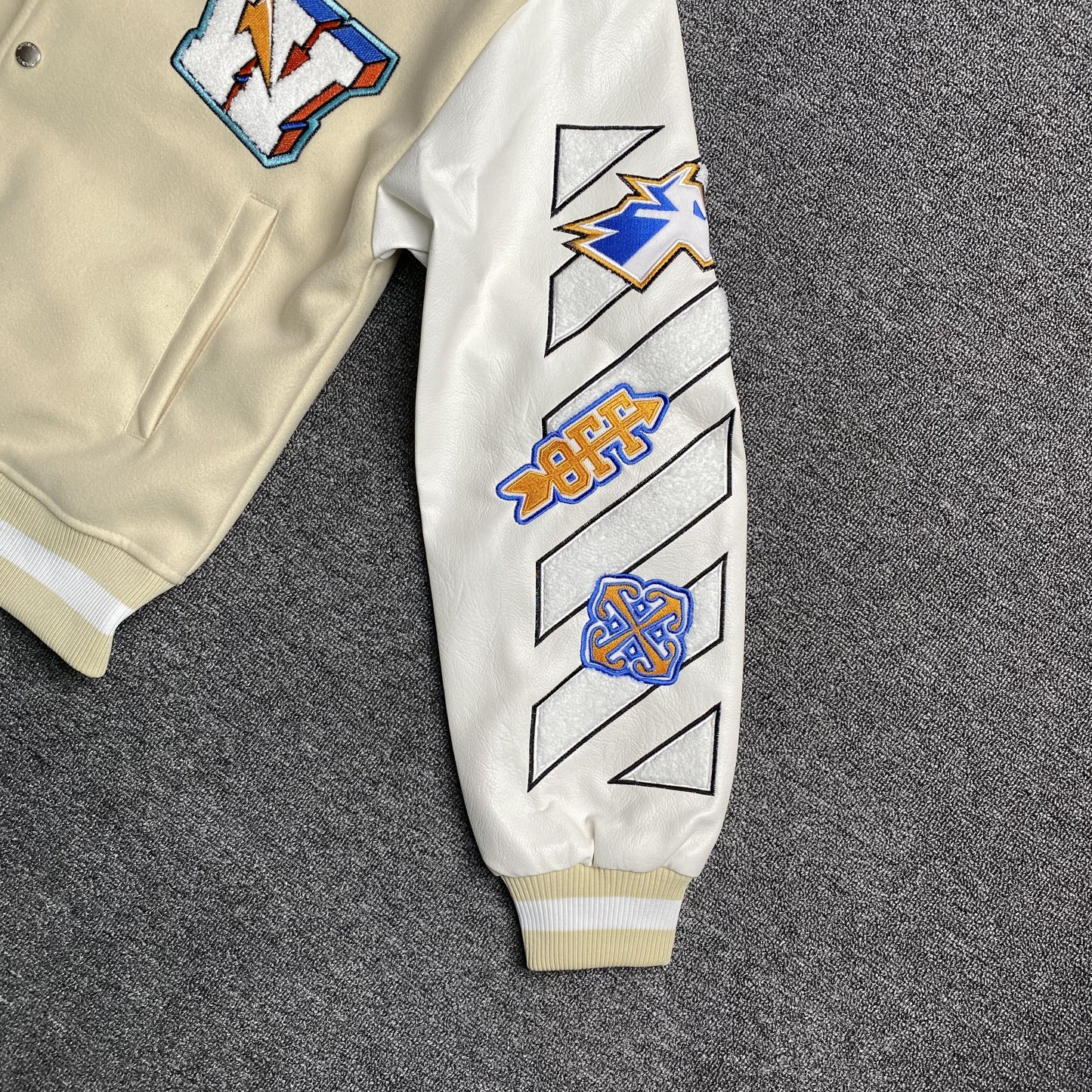 off-white-wo-thunderbolt-varsity-jacket-neutrals-11-Drip Store Argentina
