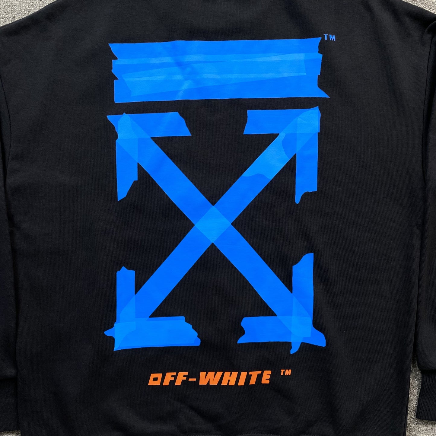 off-white-x-browns-caravaggio-crewneck-black-4-Drip Store Argentina