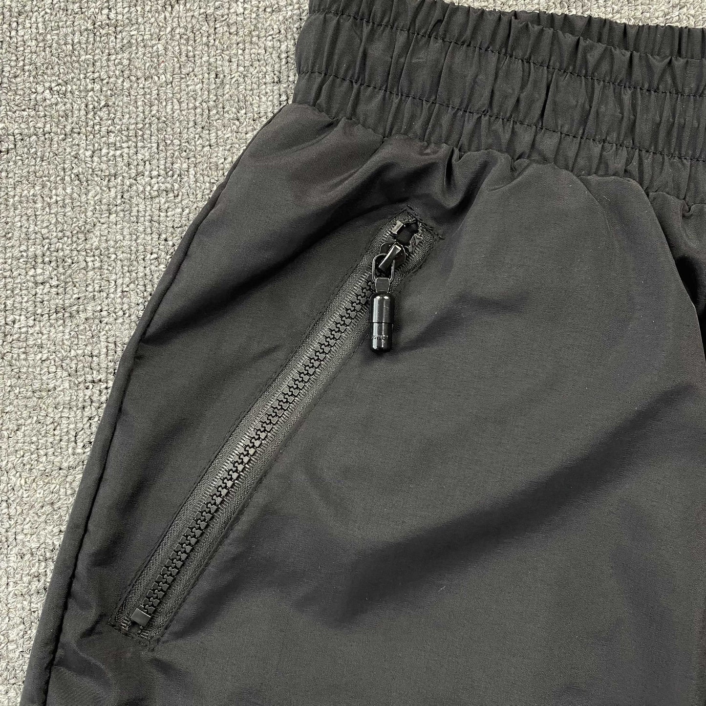 rhude-rh-logo-shorts-black-5-Drip Store Argentina
