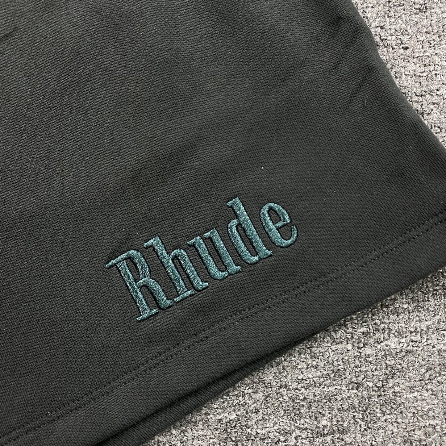 RHUDE SHORTS BLACK-Drip Store Argentina